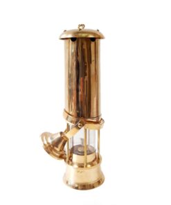 Alternative view of APLIQUÉ DE BRONCE LÁMPARA MINERA