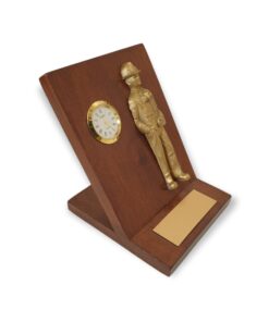 Alternative view of GALVANO DE ESCRITORIO, RELOJ, FIGURA MINERO DORADO, PLACA GRABADA