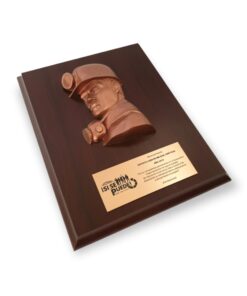 Alternative view of GALVANO ROSTRO MINERO EN RESINA COLOR COBRE CON PLACA GRABADA