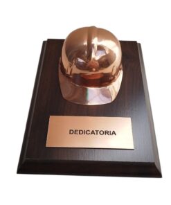 CASCO DE COBRE EN BASE DE MADERA, PLACA GRABADA