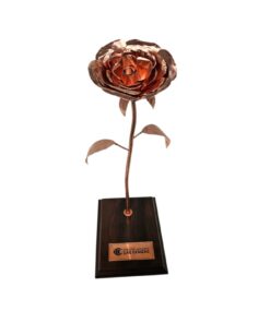 Rosa de cobre artesanal 100% cobre con base de madera y placa grabada